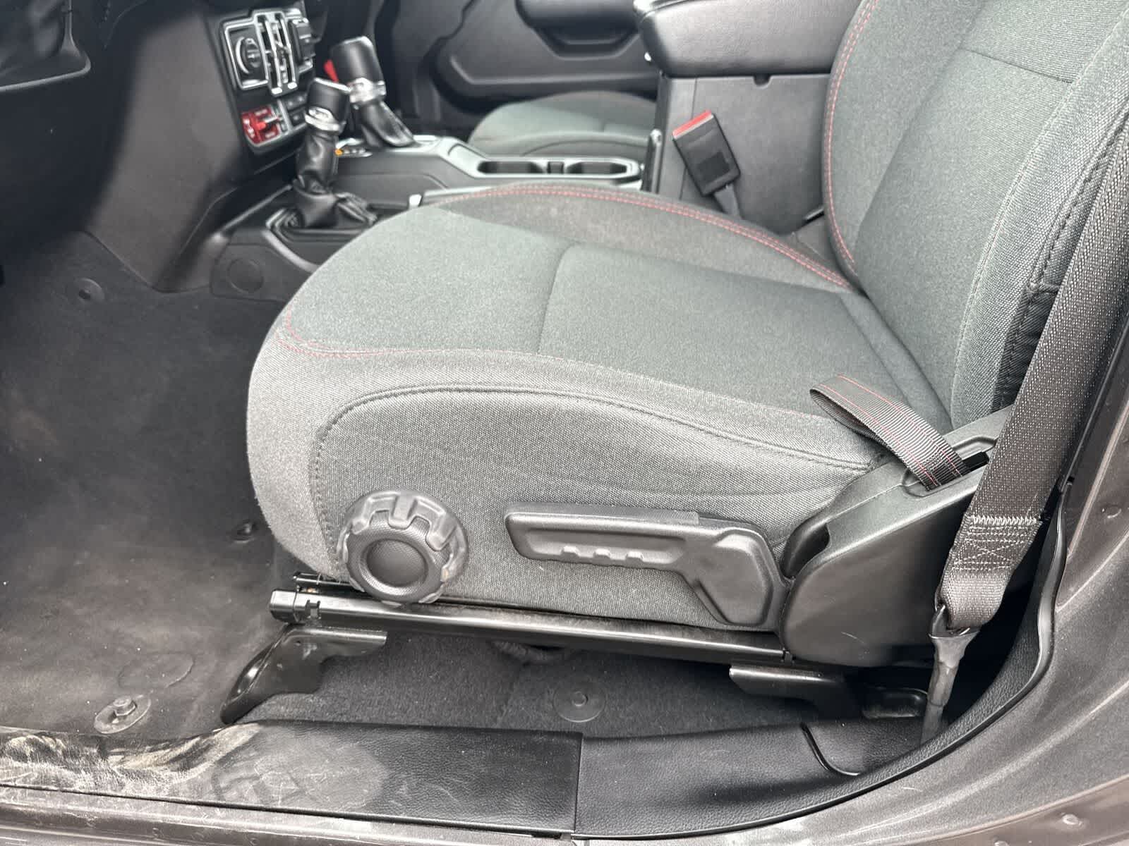 Thumbnail: 2024 Jeep Wrangler - 19