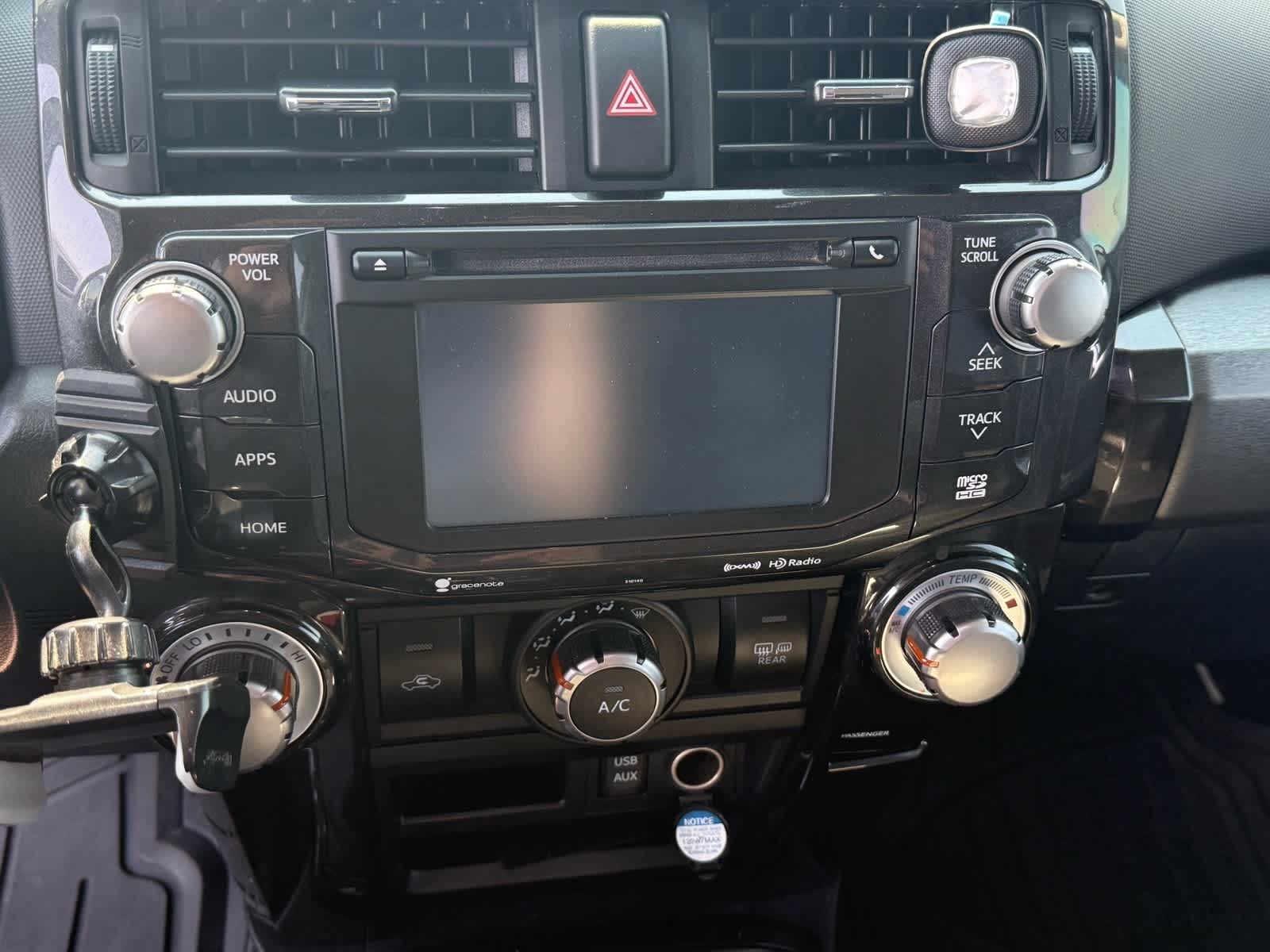 Thumbnail: 2016 Toyota 4Runner - 14