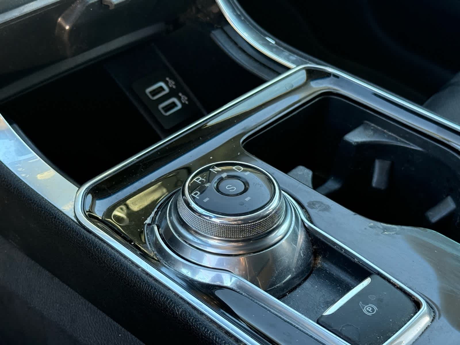 Thumbnail: 2019 Ford Edge - 12