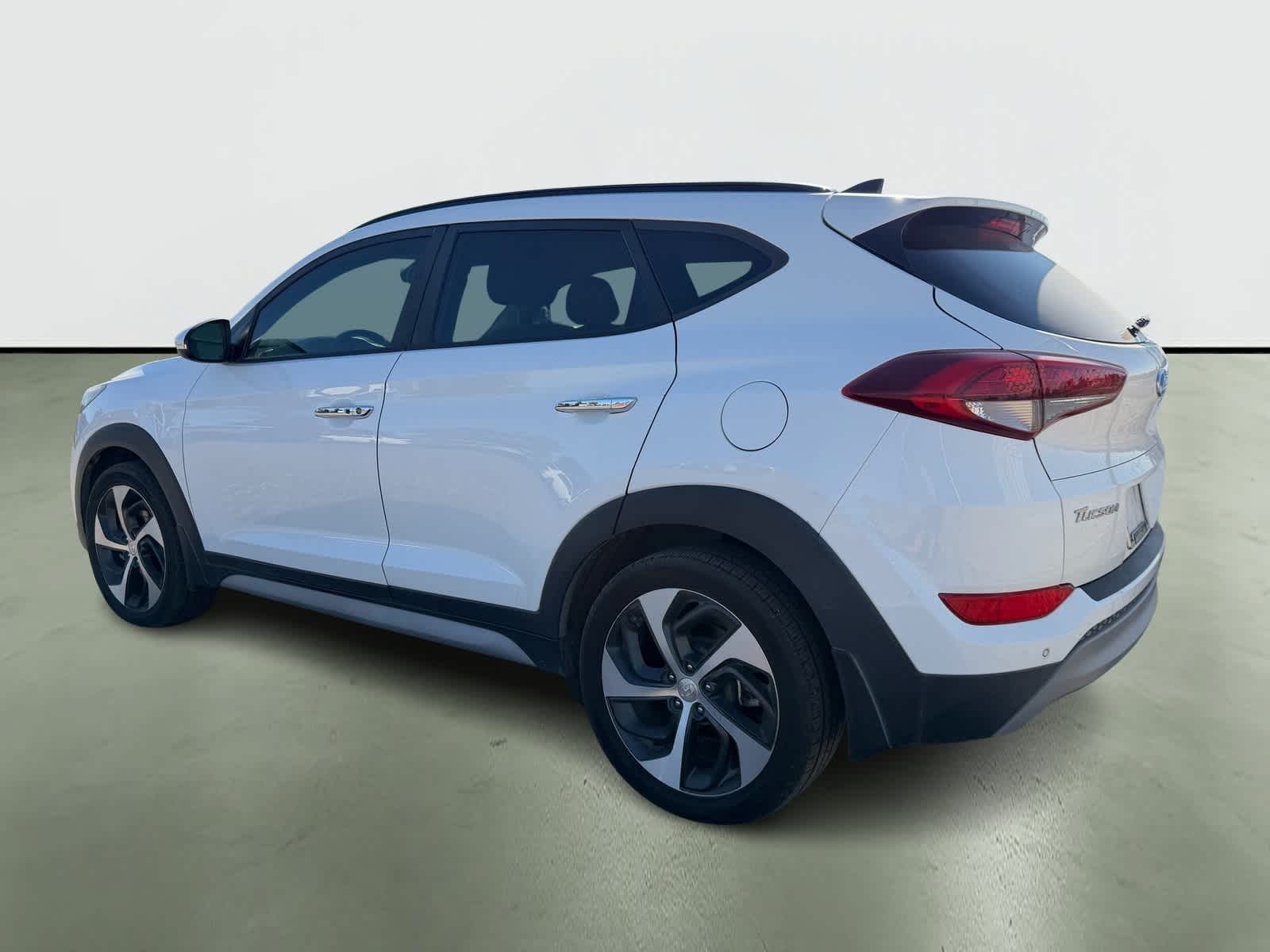 Thumbnail: 2018 Hyundai Tucson - 3