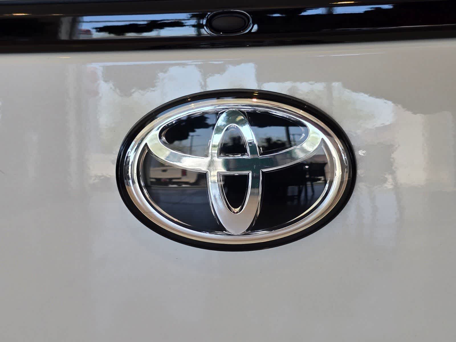 Thumbnail: 2026 Toyota GR86 - 12