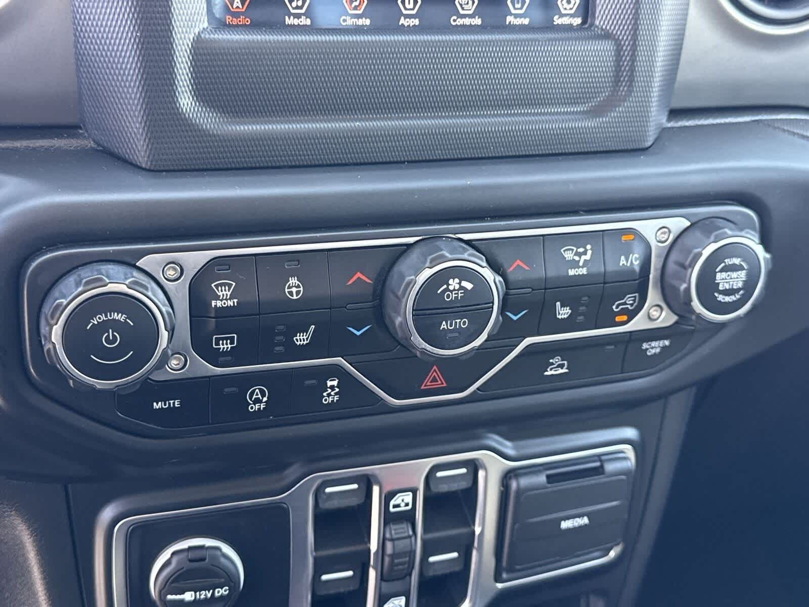 Thumbnail: 2020 Jeep Gladiator - 22