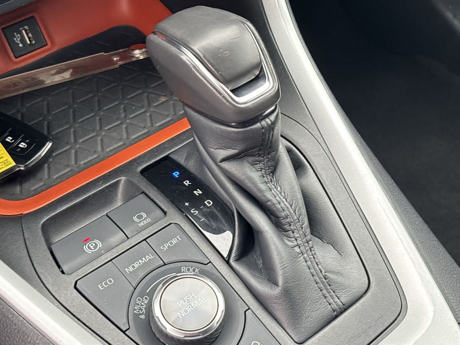 Thumbnail: 2023 Toyota RAV4 - 29