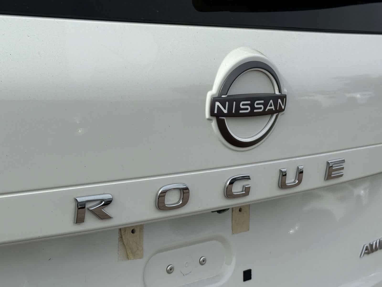 Thumbnail: 2023 Nissan Rogue - 9