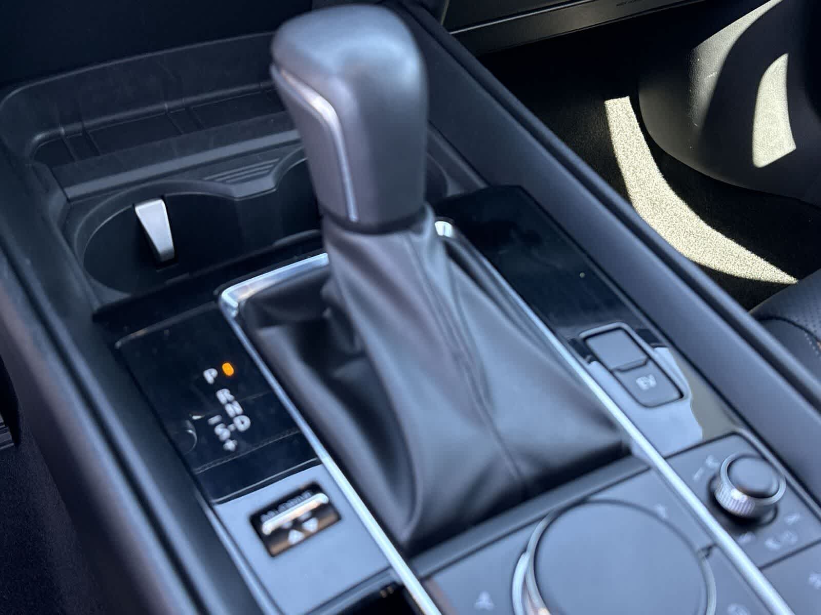 Thumbnail: 2025 Mazda CX-50 - 25