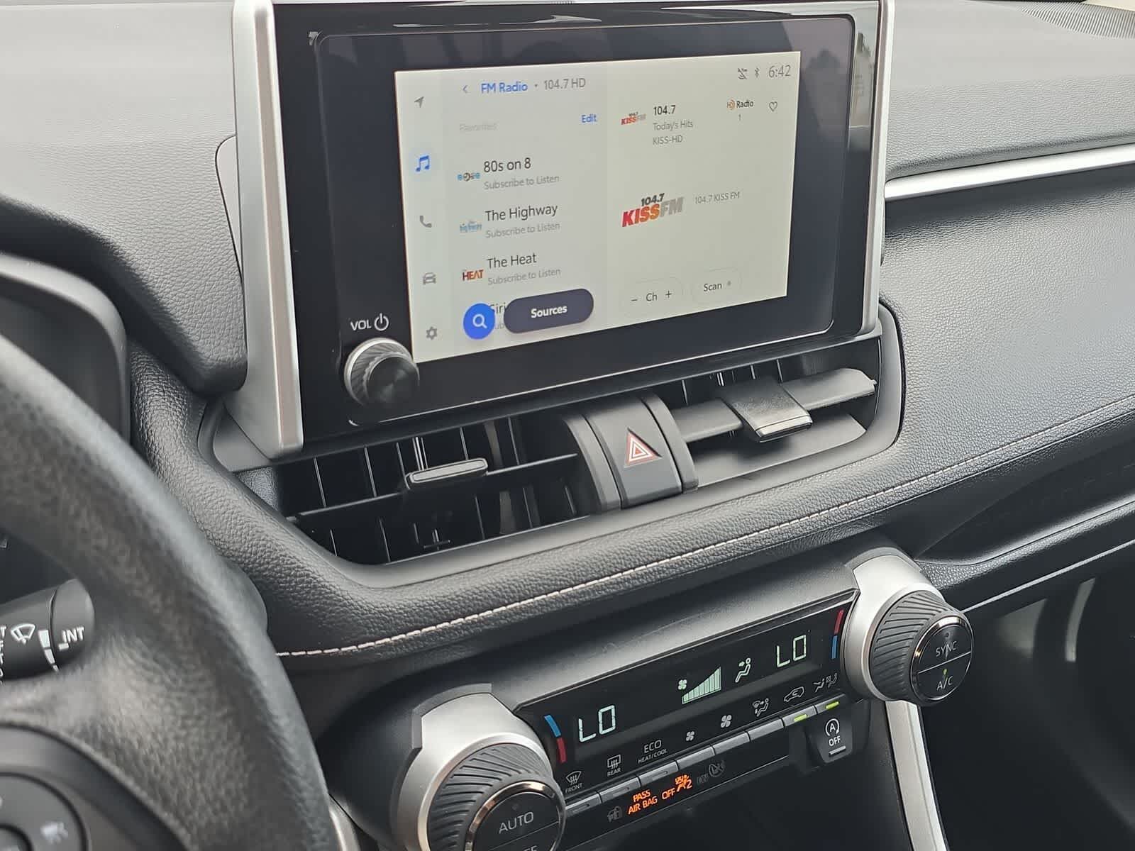 Thumbnail: 2025 Toyota RAV4 - 20