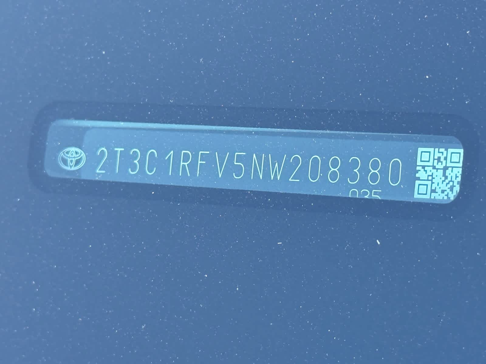 Thumbnail: 2022 Toyota RAV4 - 21