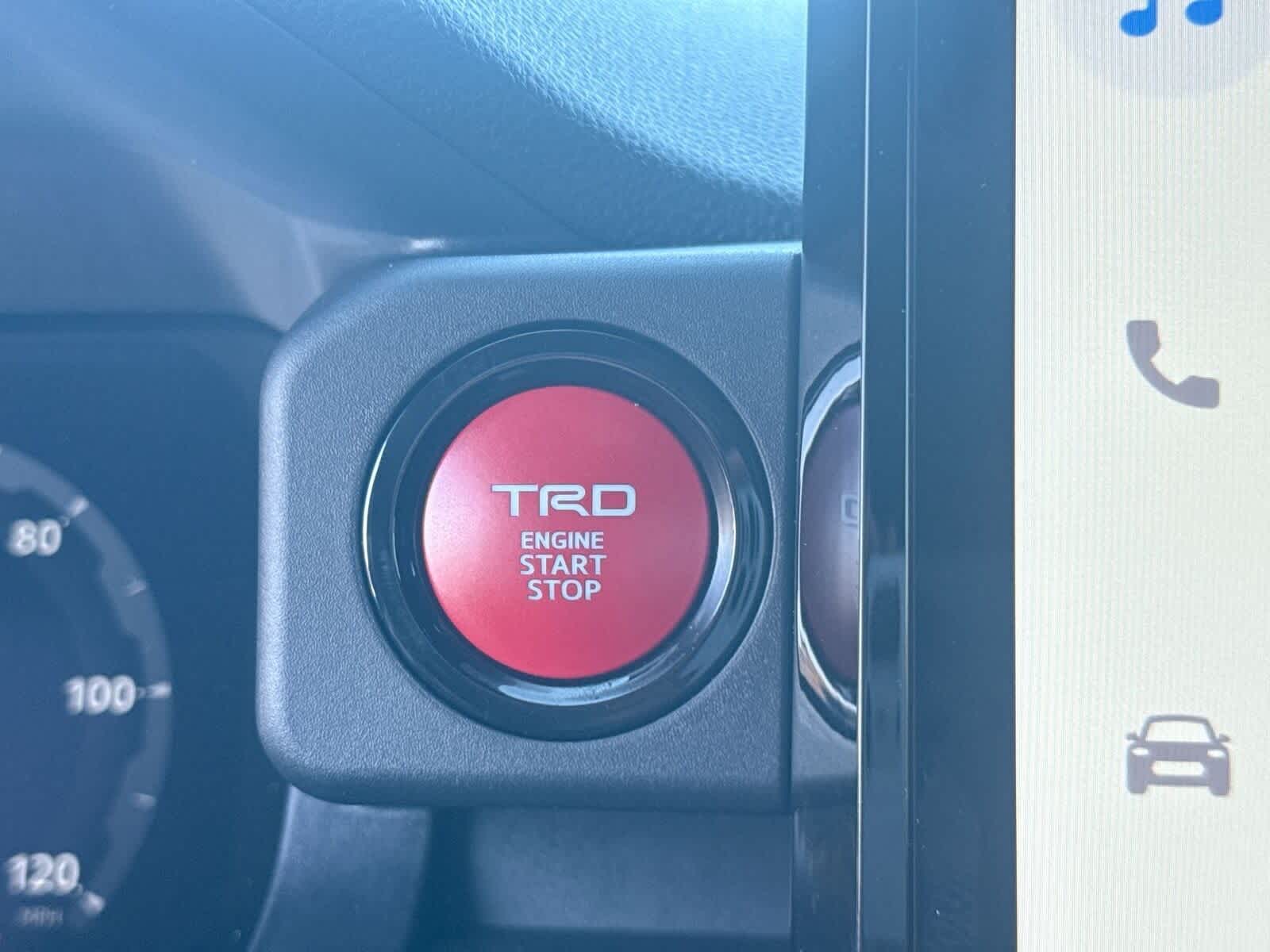 Thumbnail: 2025 Toyota Tacoma - 25