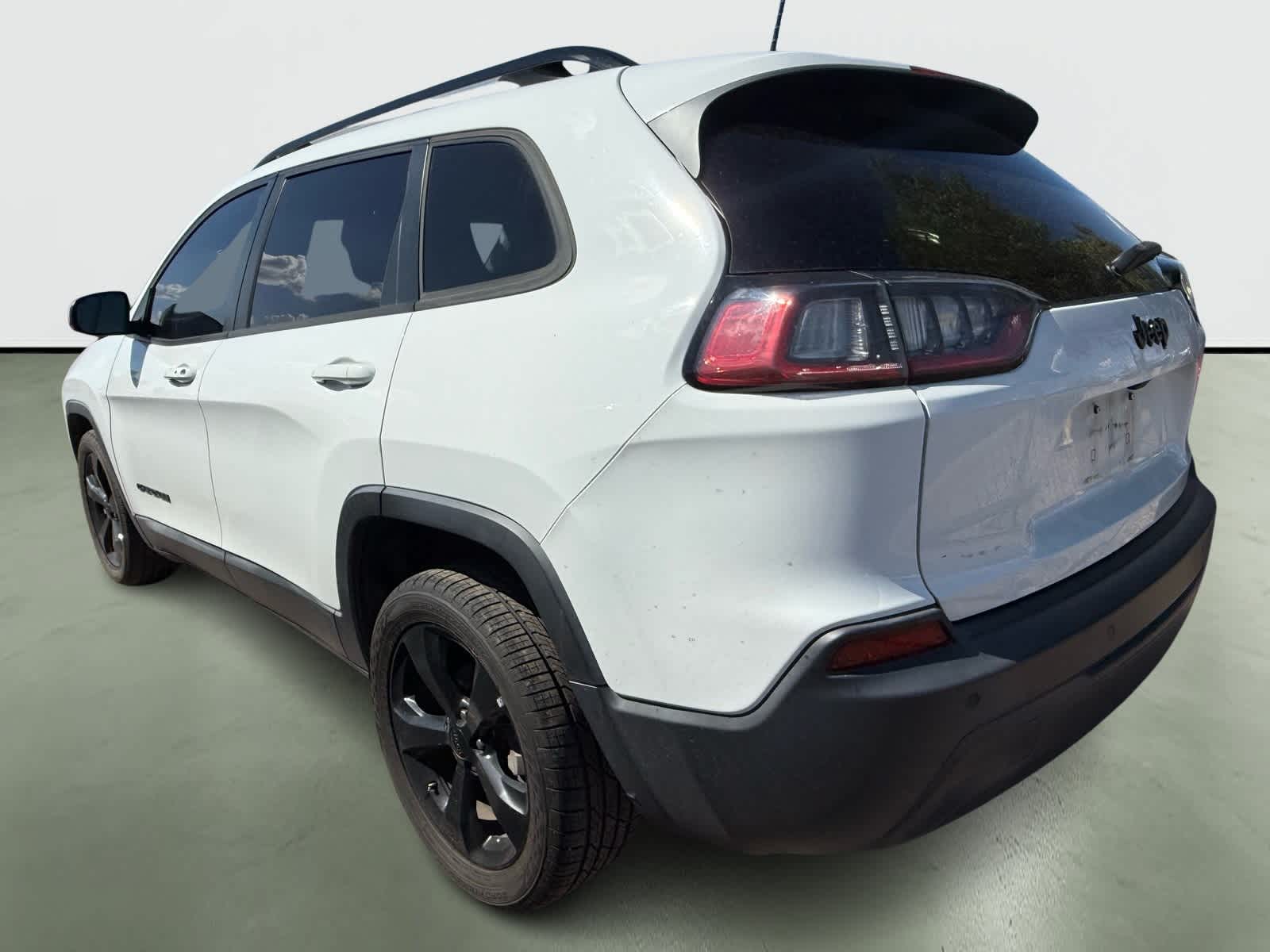 Thumbnail: 2020 Jeep Cherokee - 3