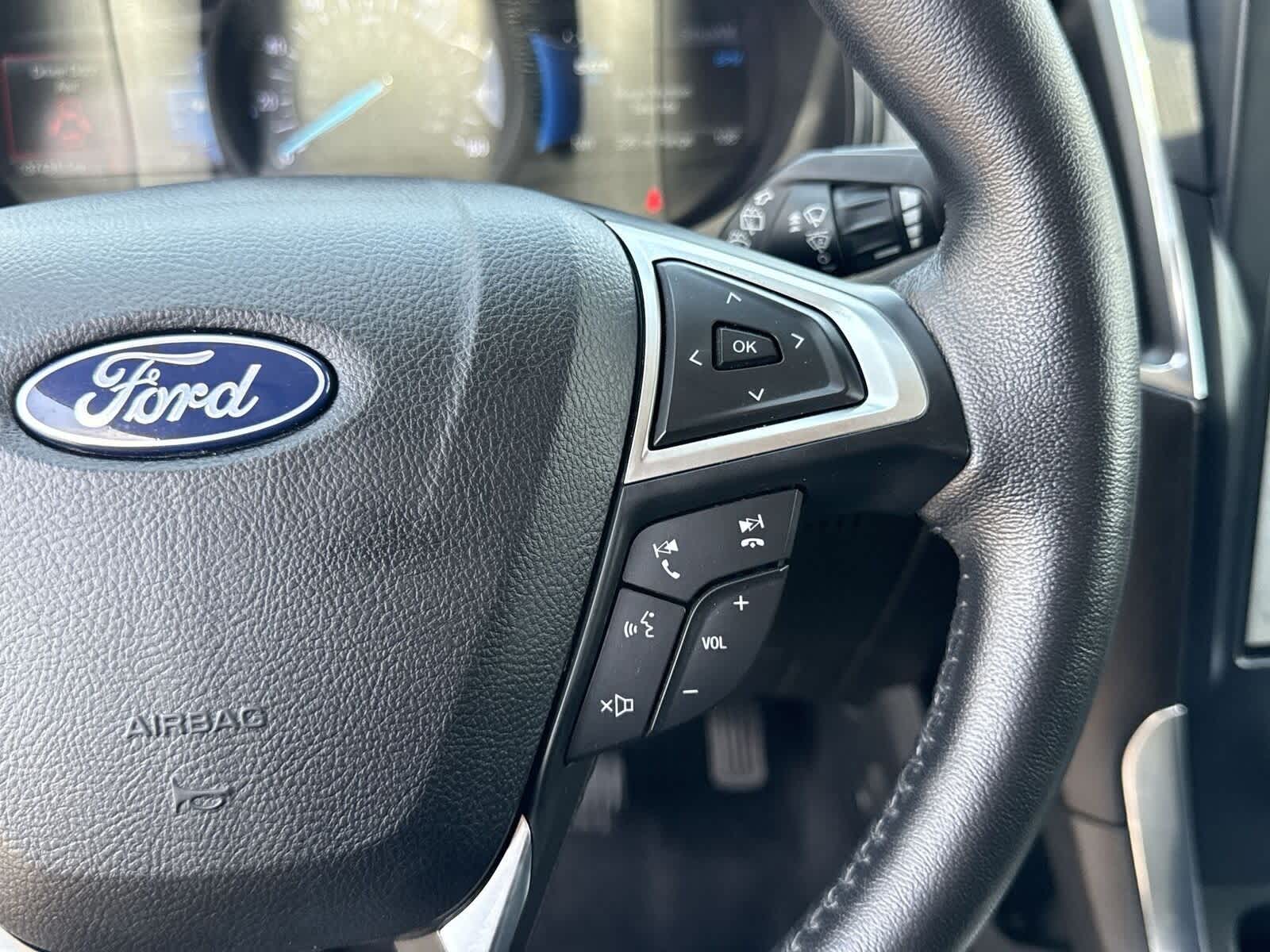 Thumbnail: 2022 Ford Edge - 28