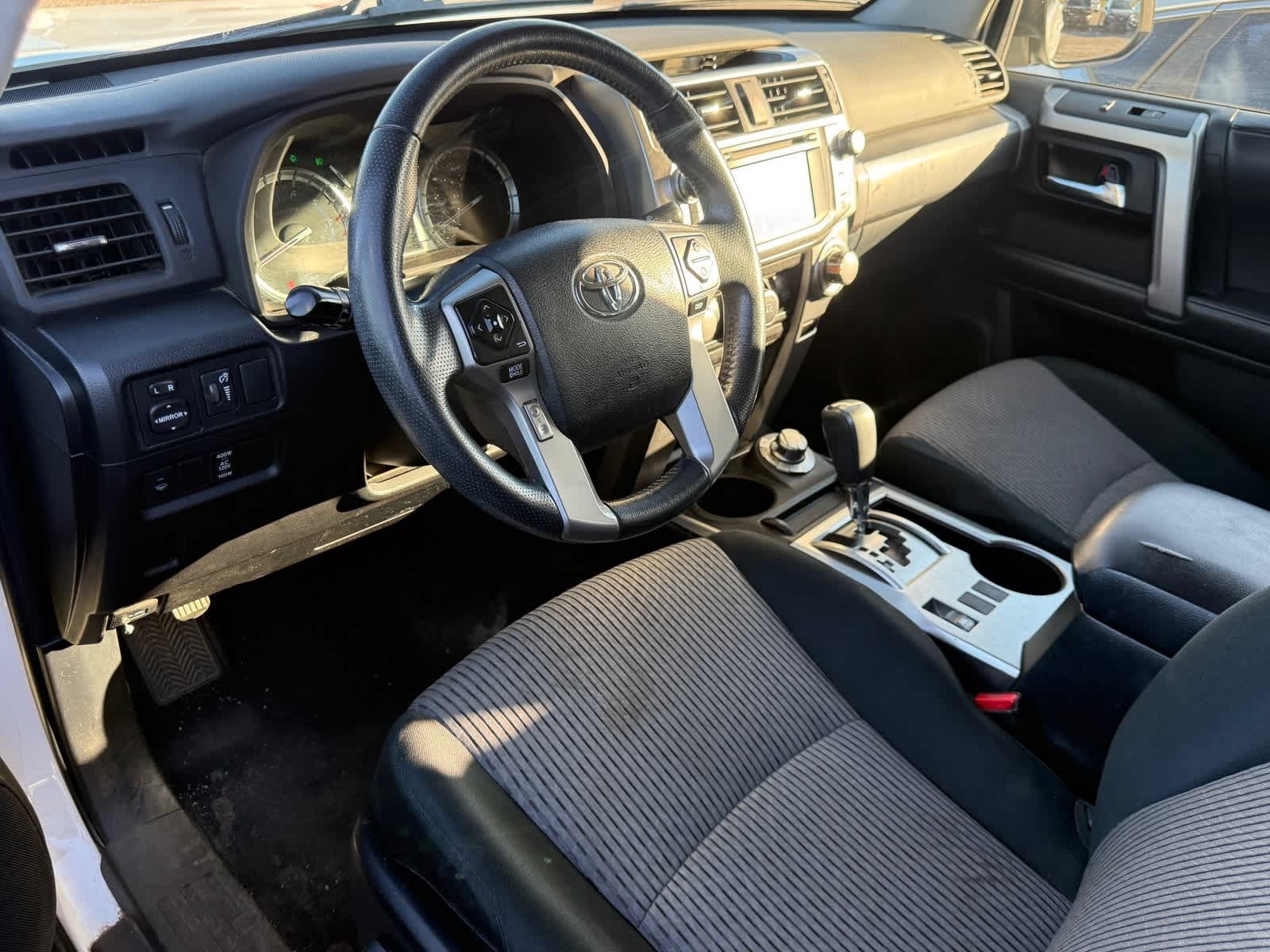 Thumbnail: 2019 Toyota 4Runner - 15