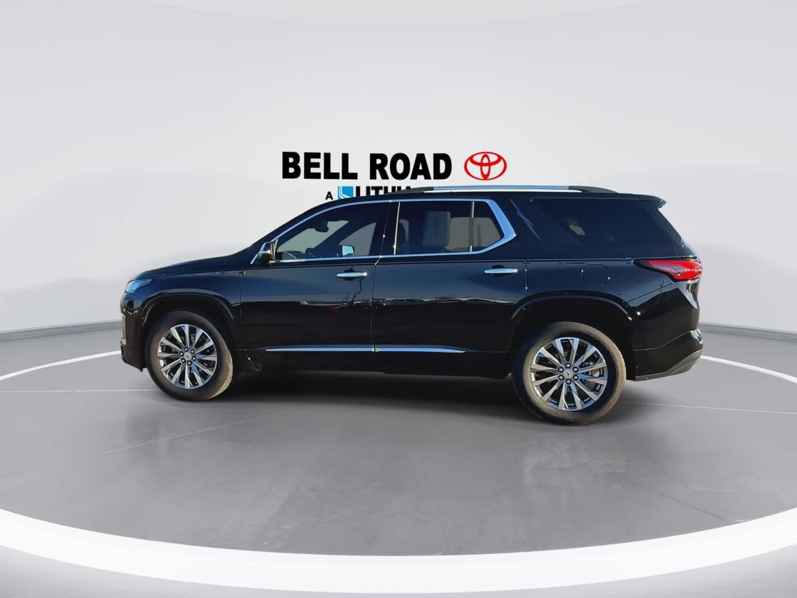 Thumbnail: 2023 Chevrolet Traverse - 5