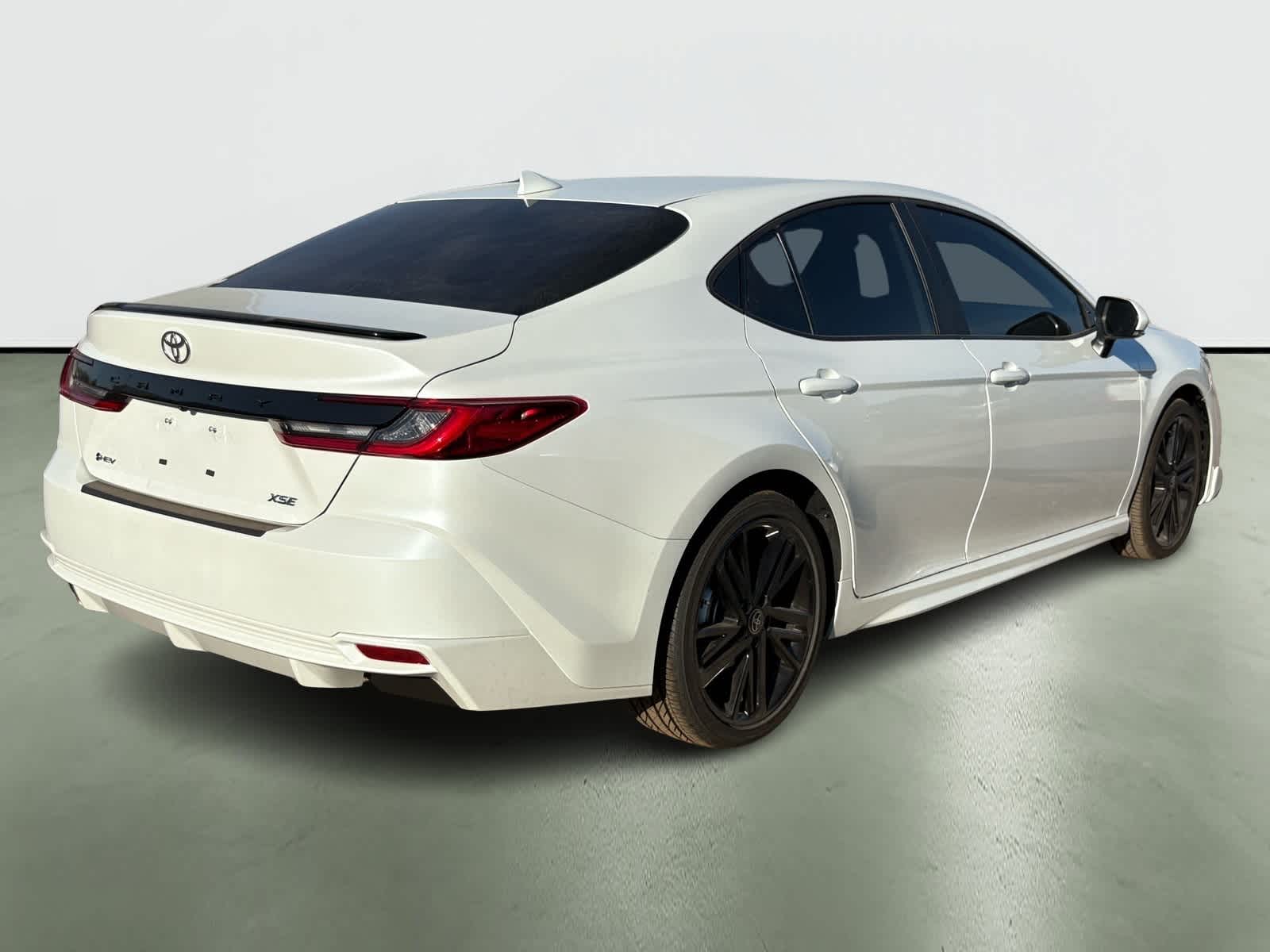 Thumbnail: 2025 Toyota Camry - 4