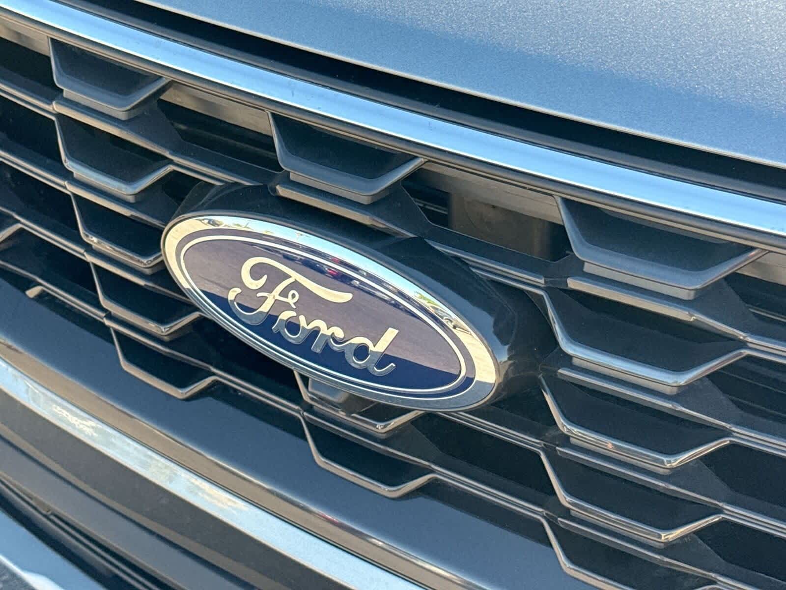 Thumbnail: 2025 Ford Escape - 32