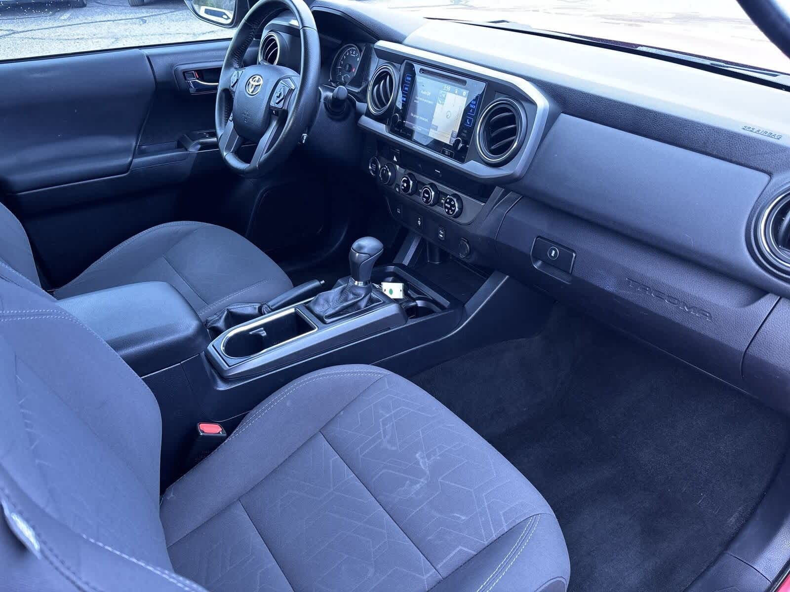 Thumbnail: 2017 Toyota Tacoma - 11