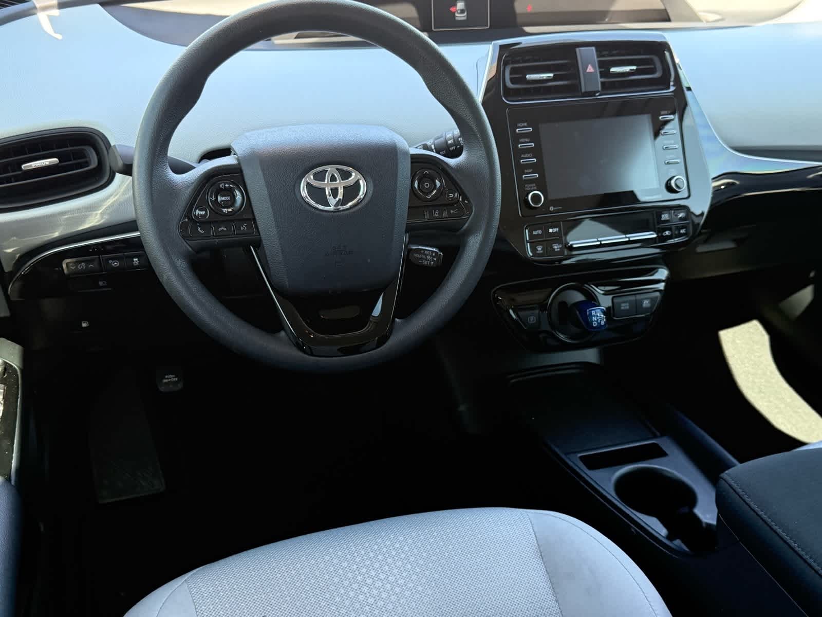 Thumbnail: 2022 Toyota Prius - 11