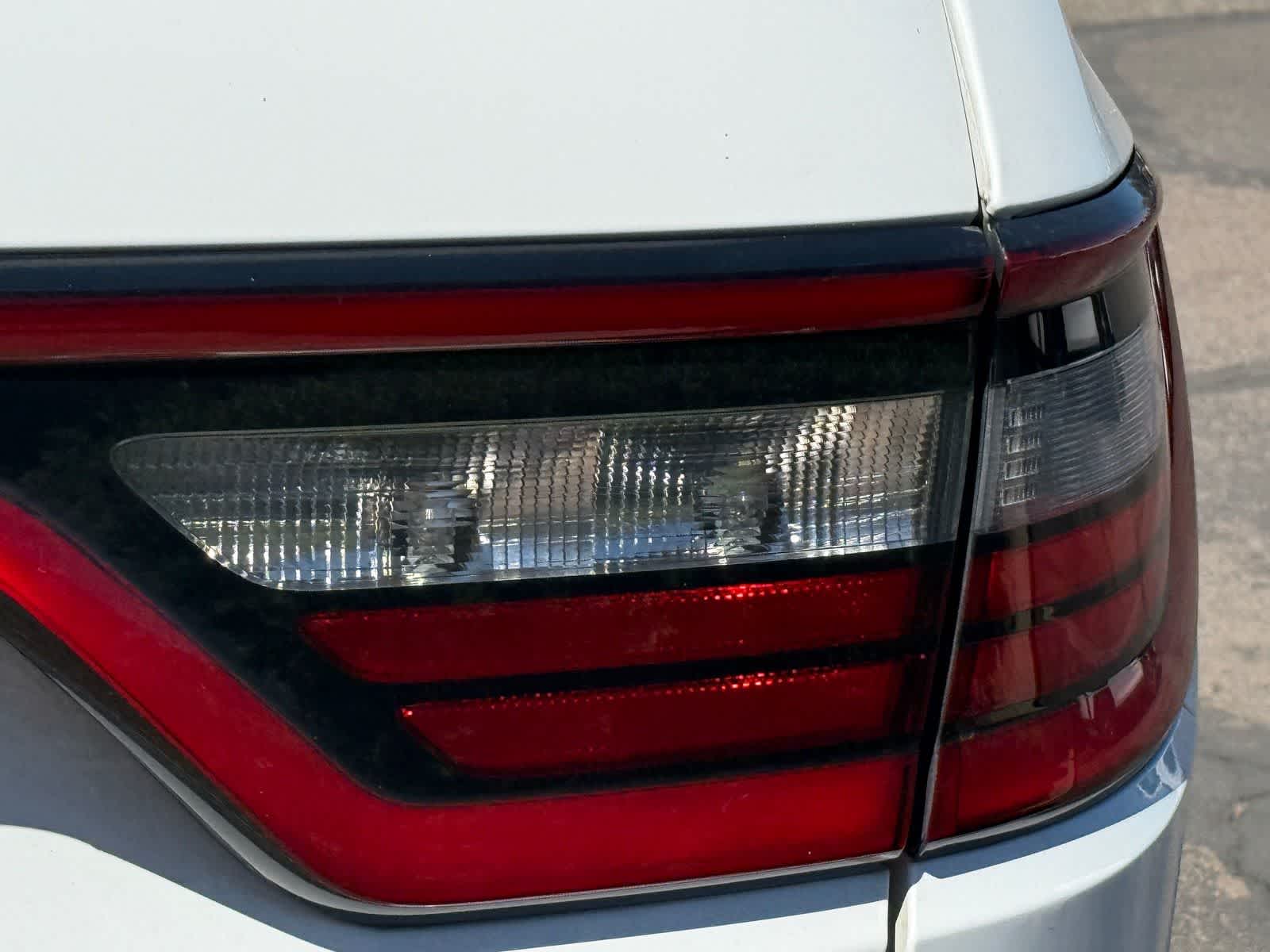 Thumbnail: 2017 Dodge Durango - 11