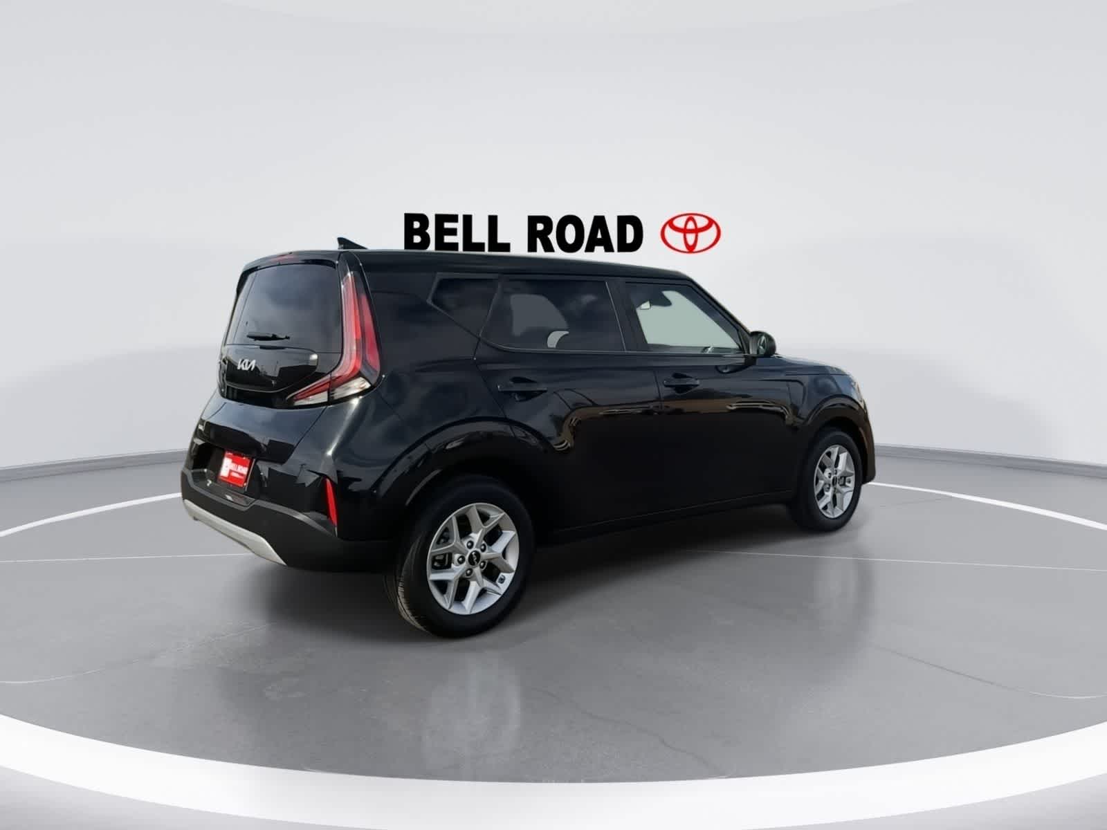 Thumbnail: 2023 Kia Soul - 8