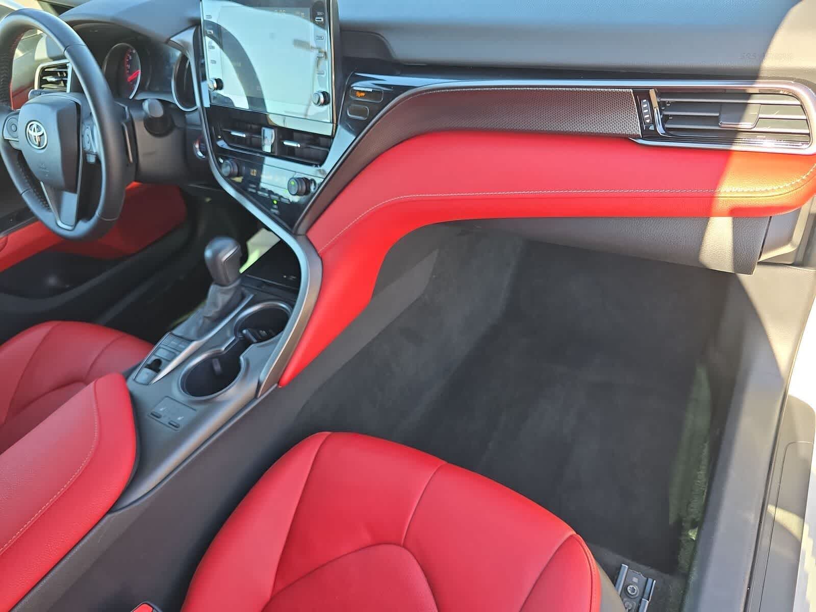 Thumbnail: 2022 Toyota Camry - 11