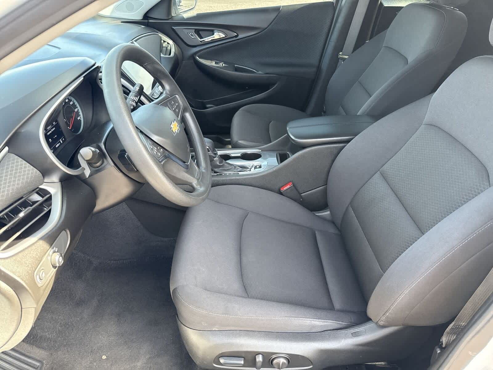 Thumbnail: 2024 Chevrolet Malibu - 17