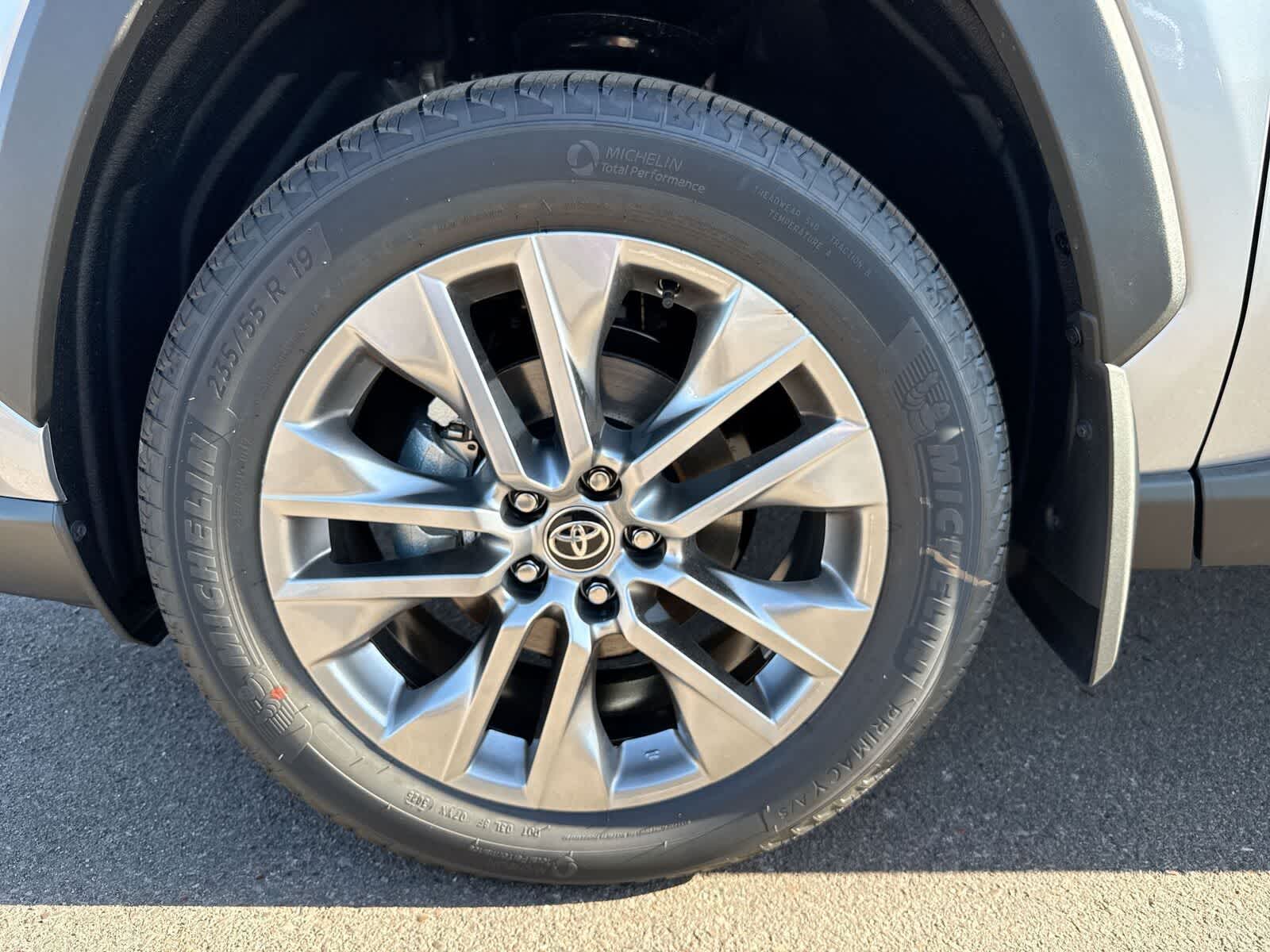 Thumbnail: 2025 Toyota RAV4 - 10