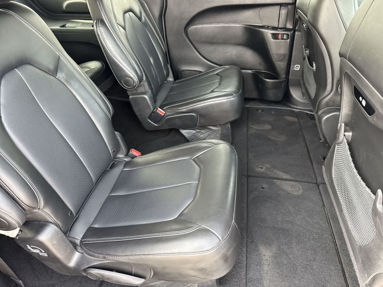 Thumbnail: 2025 Chrysler Pacifica - 14