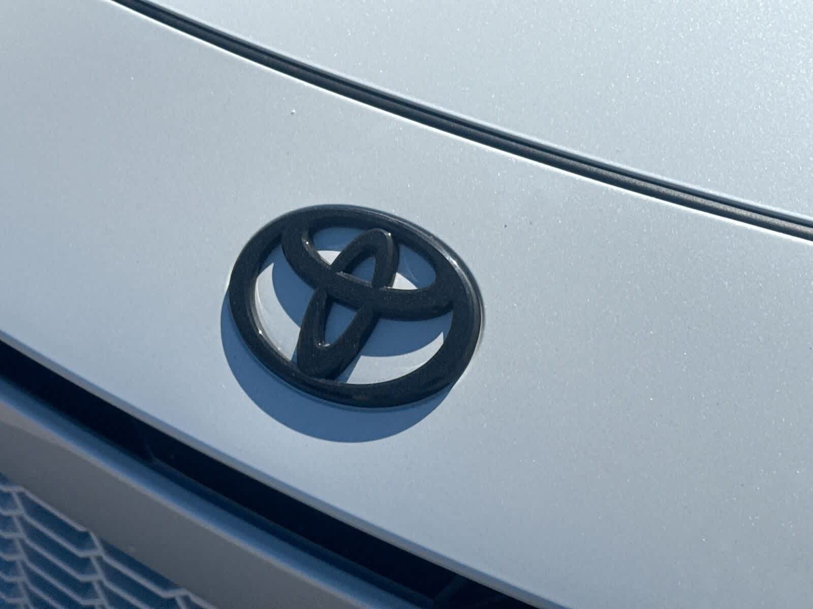 Thumbnail: 2026 Toyota Camry - 32