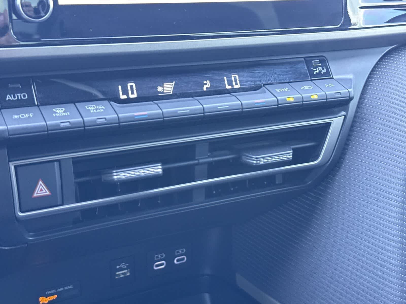 Thumbnail: 2025 Toyota Camry - 23