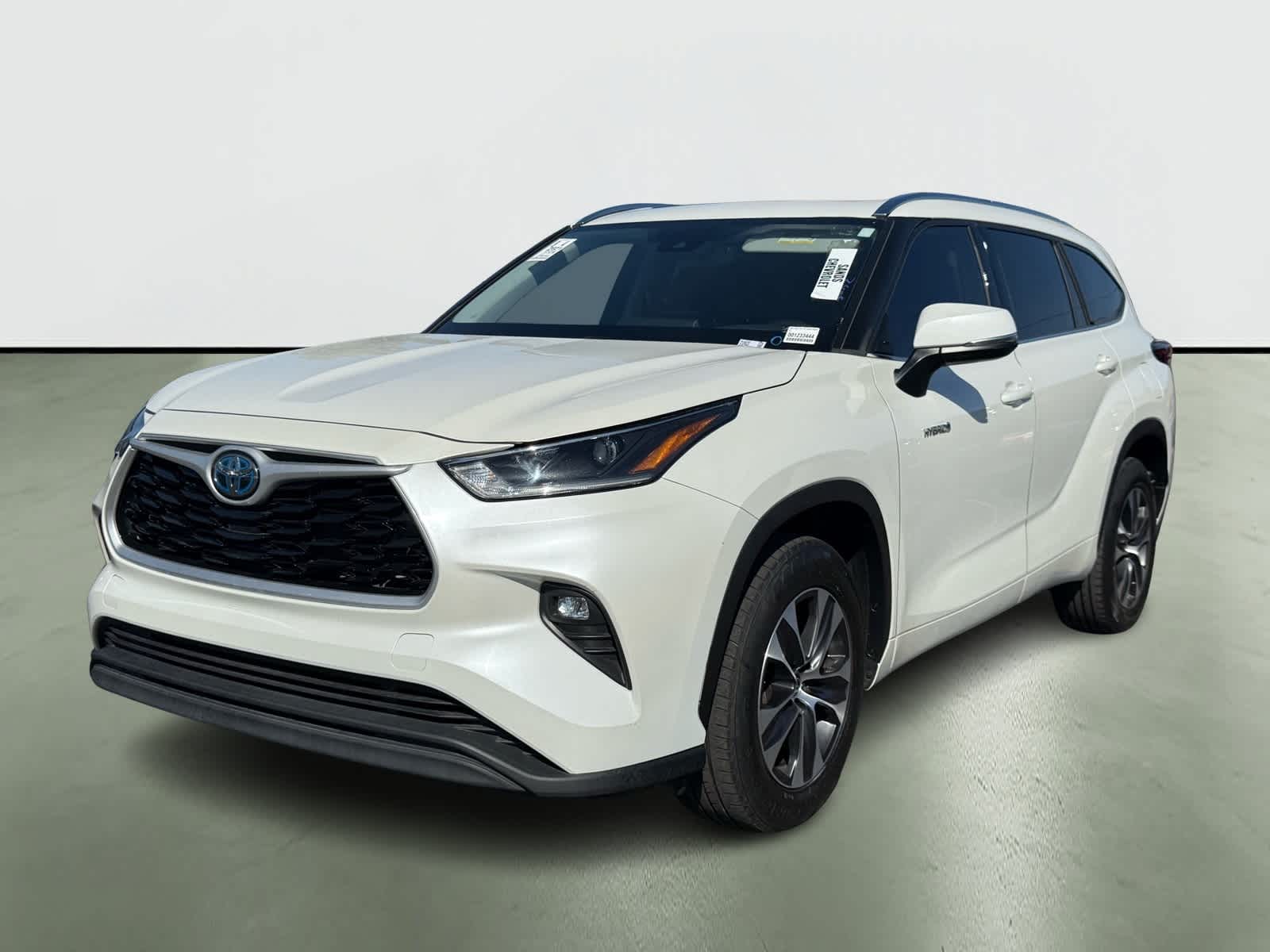 2021 Toyota Highlander XLE 2