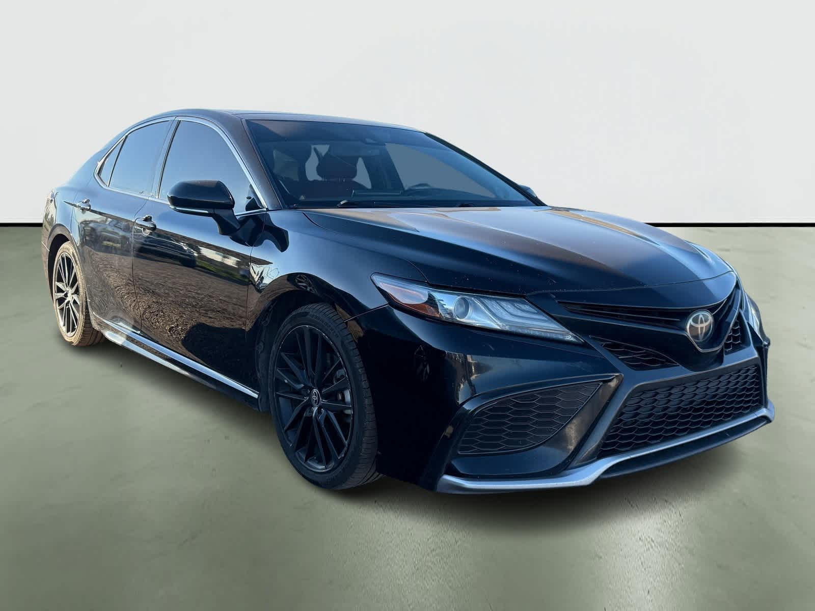 Thumbnail: 2022 Toyota Camry - 4