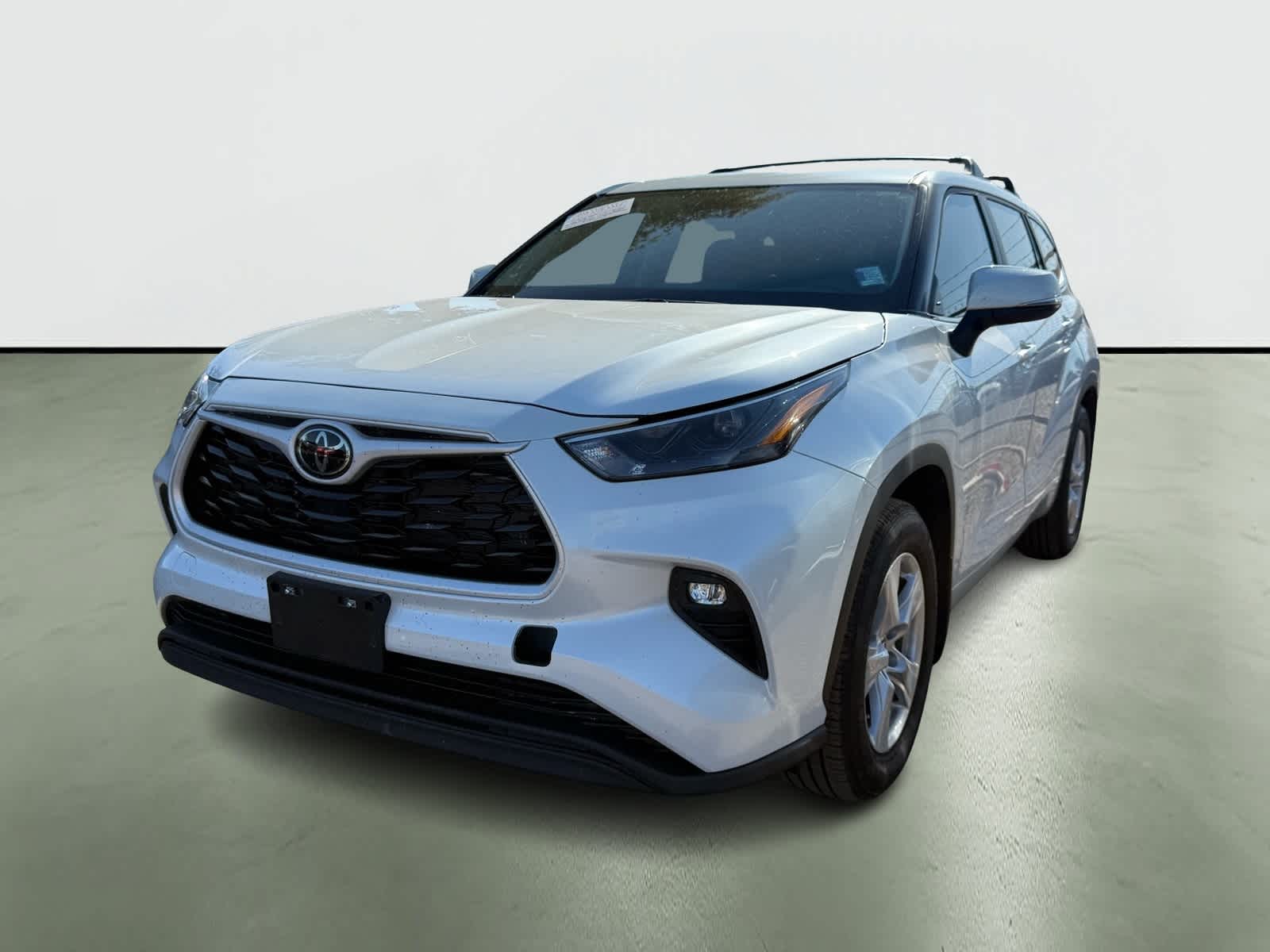 Thumbnail: 2024 Toyota Highlander - 2