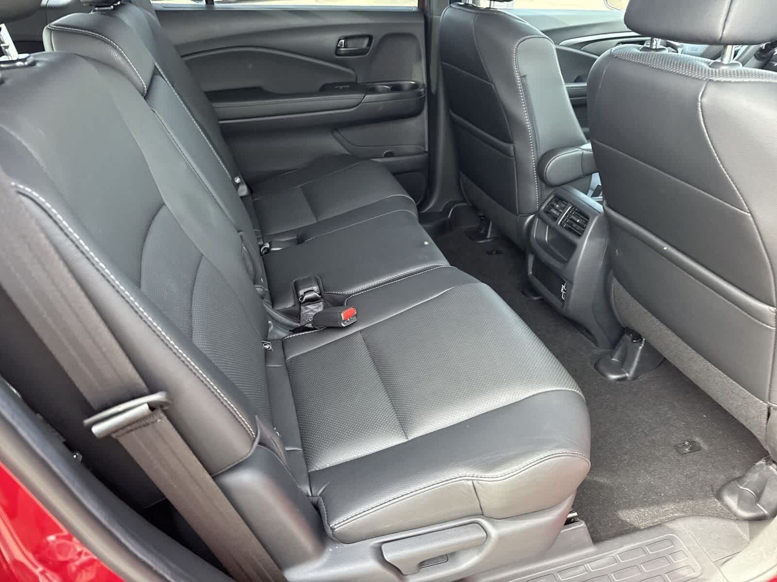 Thumbnail: 2023 Honda Passport - 13