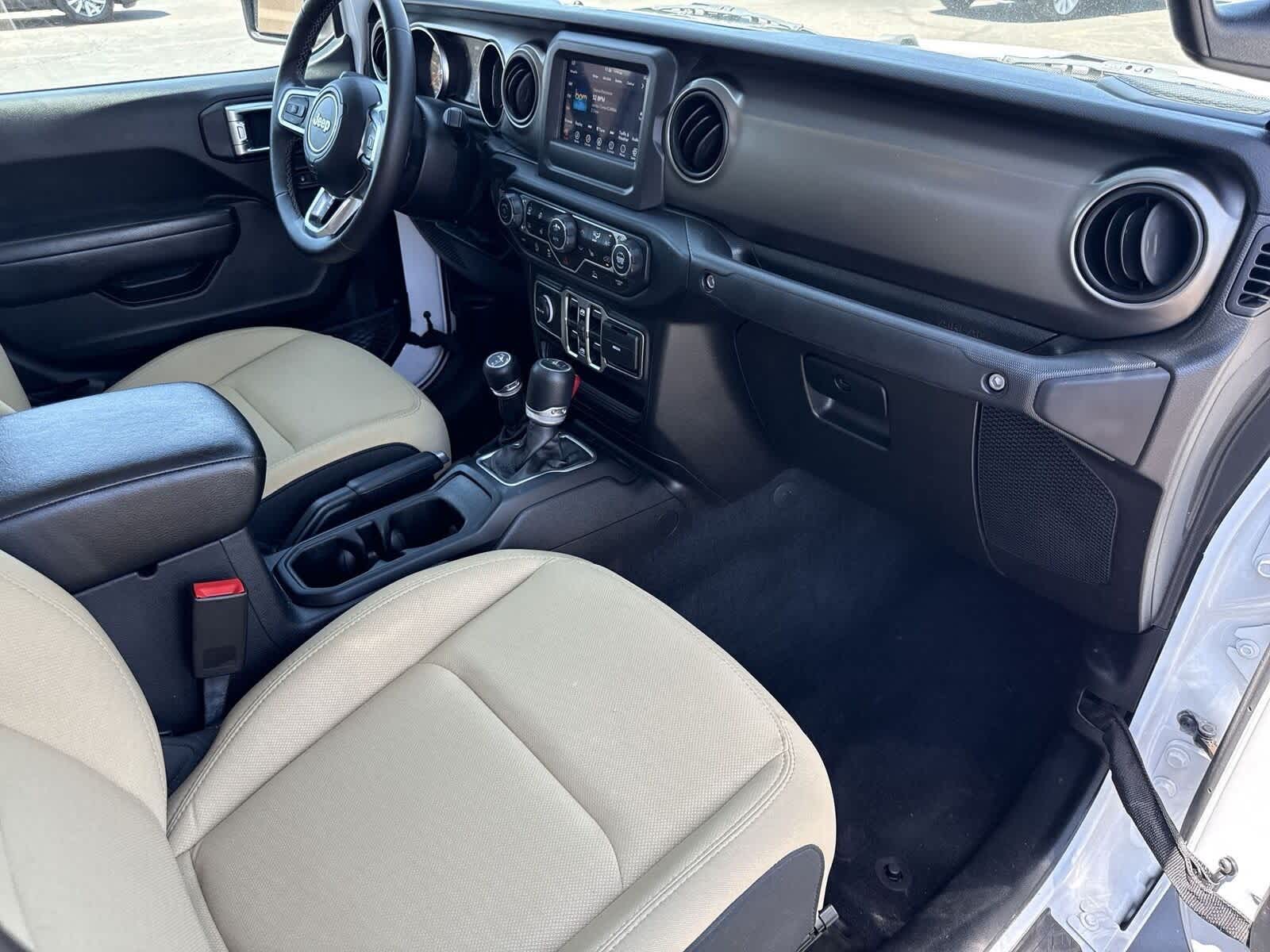 Thumbnail: 2020 Jeep Gladiator - 11