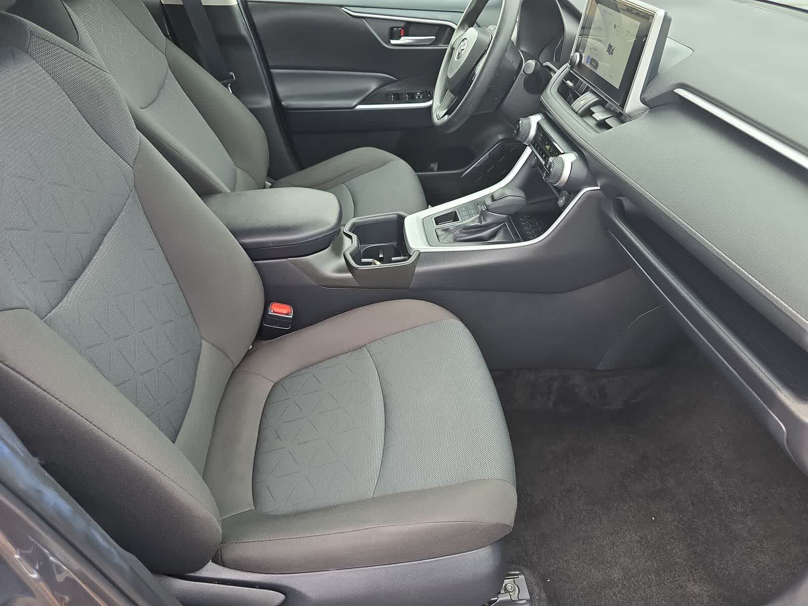 Thumbnail: 2025 Toyota RAV4 - 13