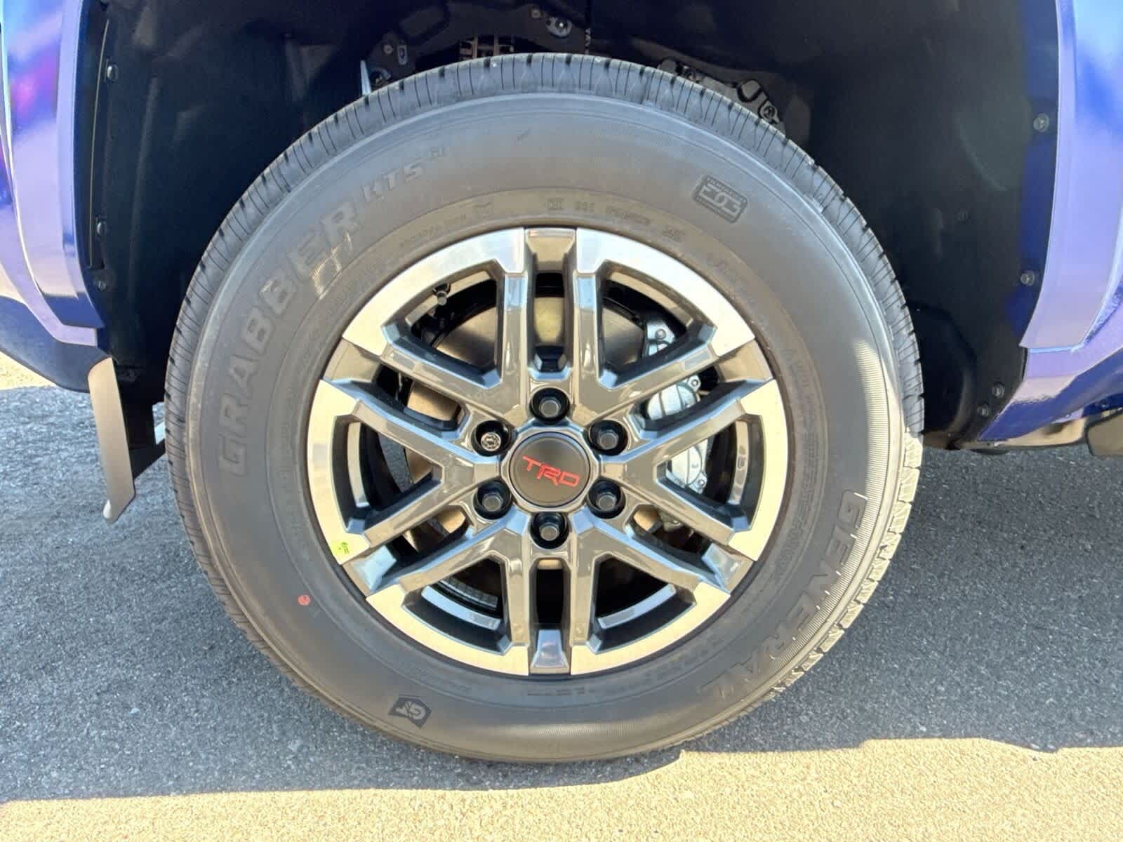 Thumbnail: 2025 Toyota Tacoma - 10