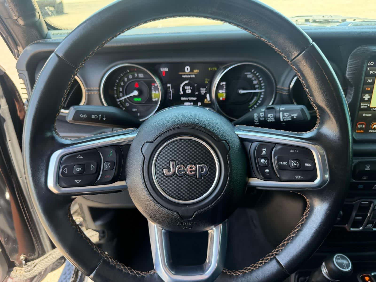 Thumbnail: 2021 Jeep Wrangler - 18
