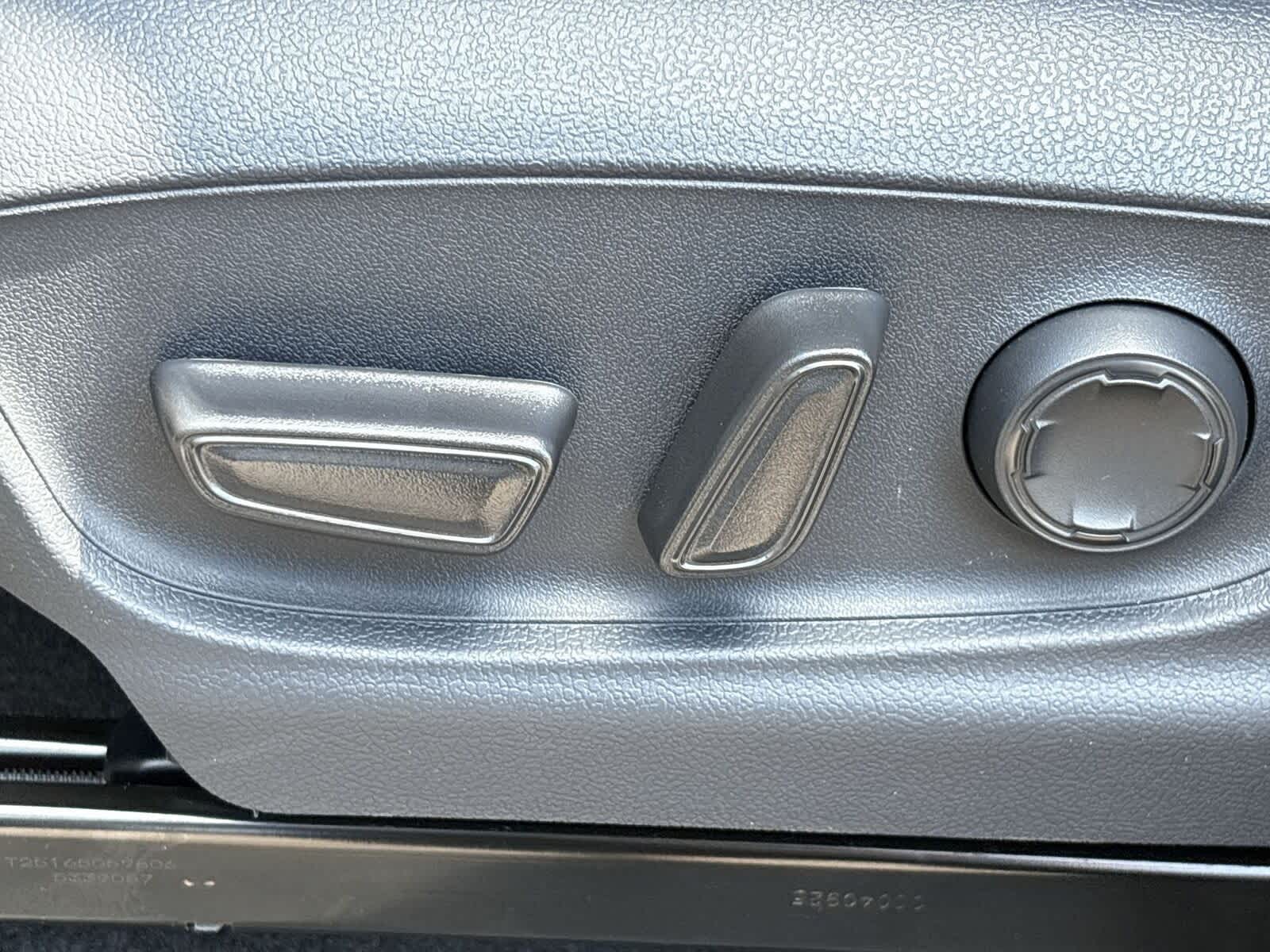 Thumbnail: 2025 Toyota Tacoma - 18