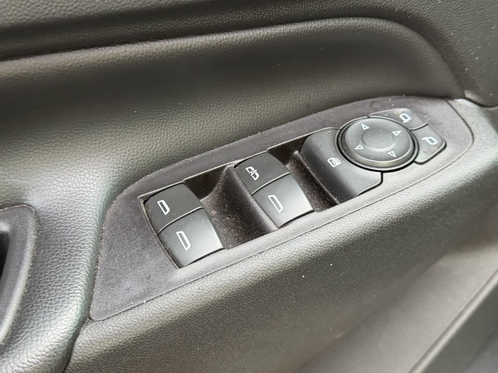 Thumbnail: 2018 Chevrolet Equinox - 15