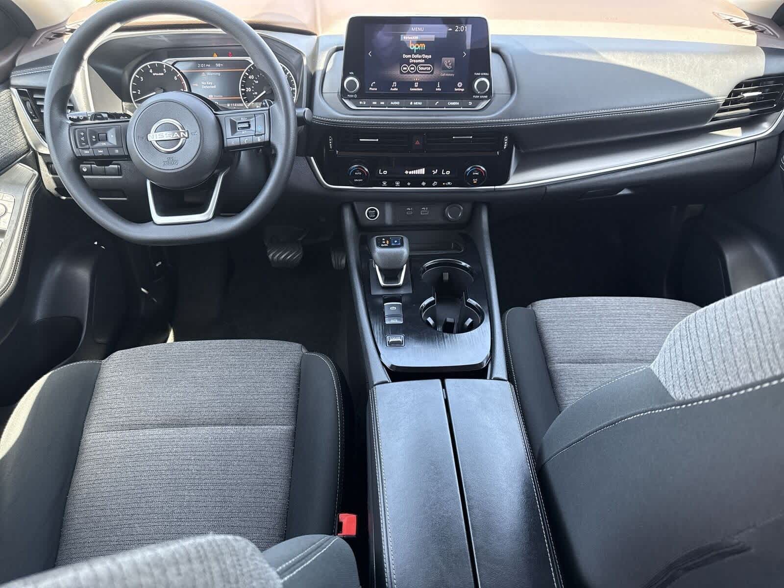 2022 Nissan Rogue SV 15