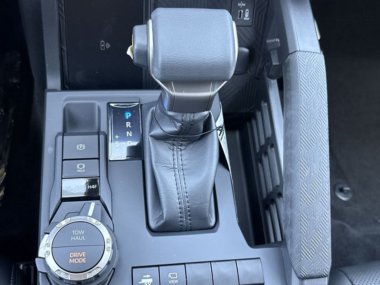 Thumbnail: 2025 Toyota Tacoma - 25