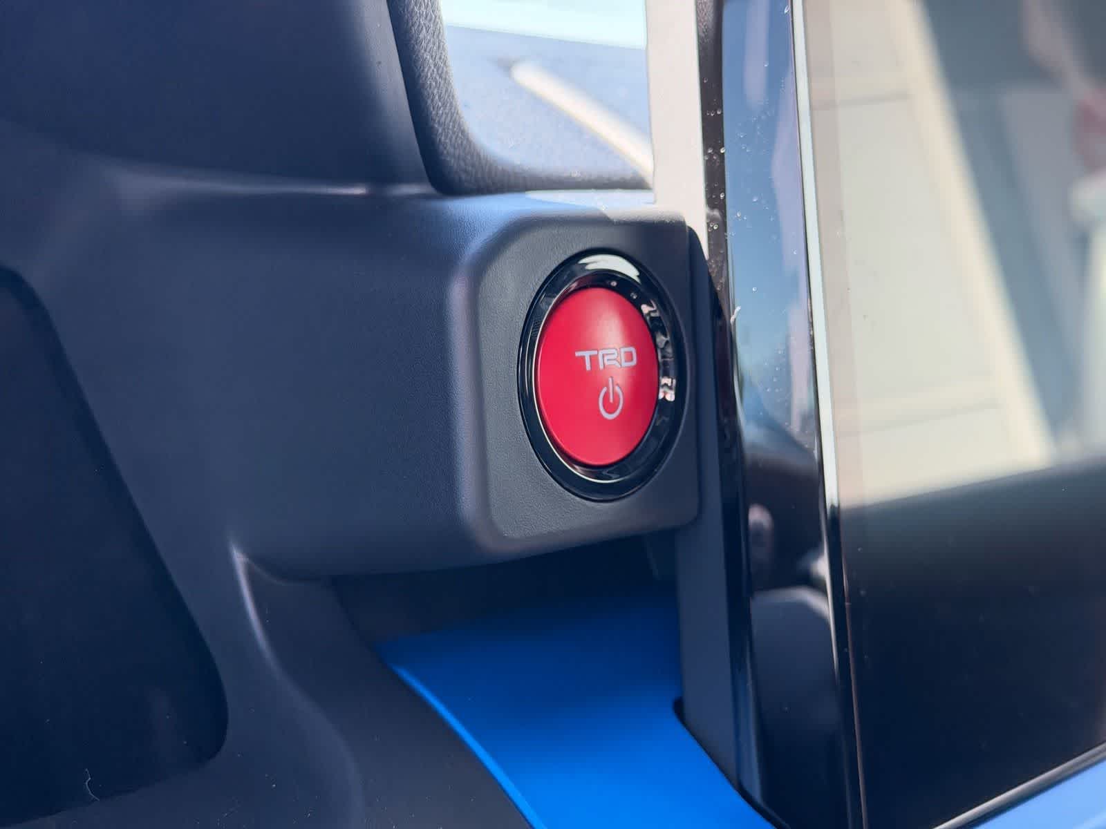 Thumbnail: 2025 Toyota Tacoma - 18