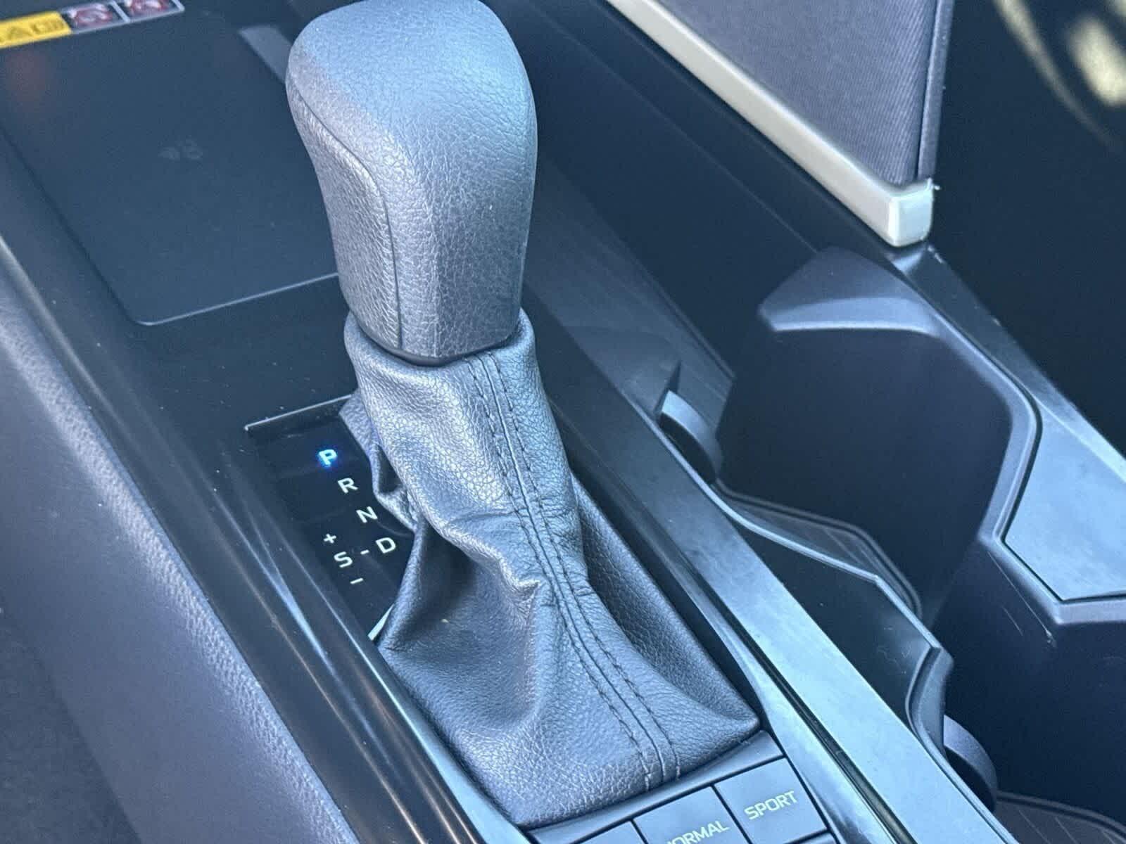 Thumbnail: 2025 Toyota Camry - 25