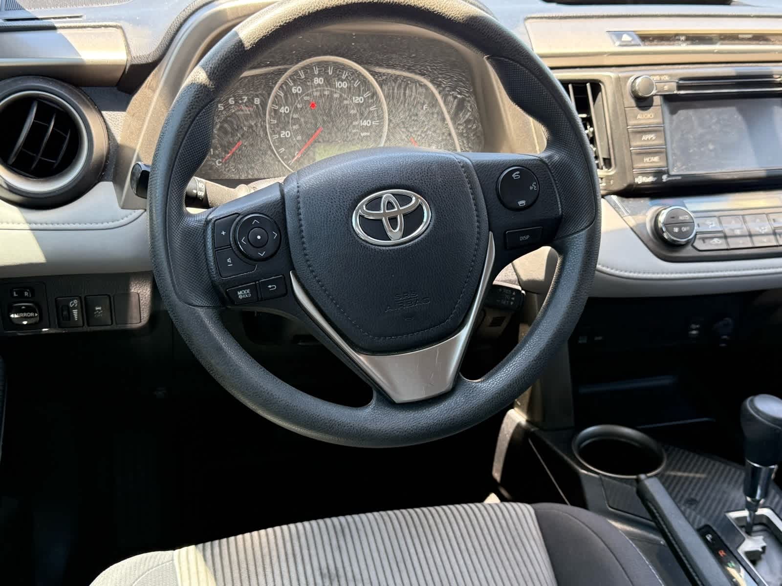 Thumbnail: 2015 Toyota RAV4 - 11