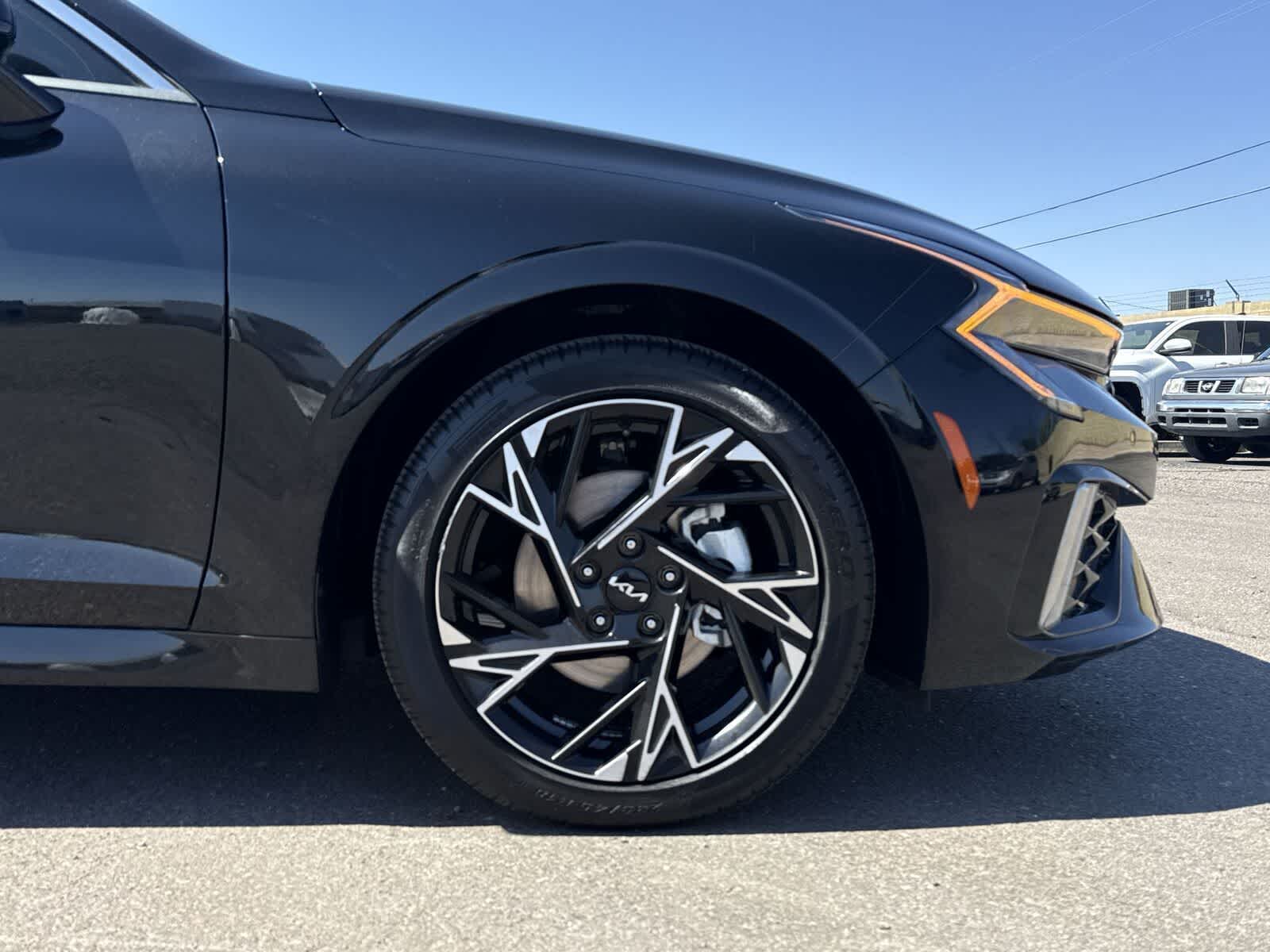 Thumbnail: 2025 Kia K5 - 10