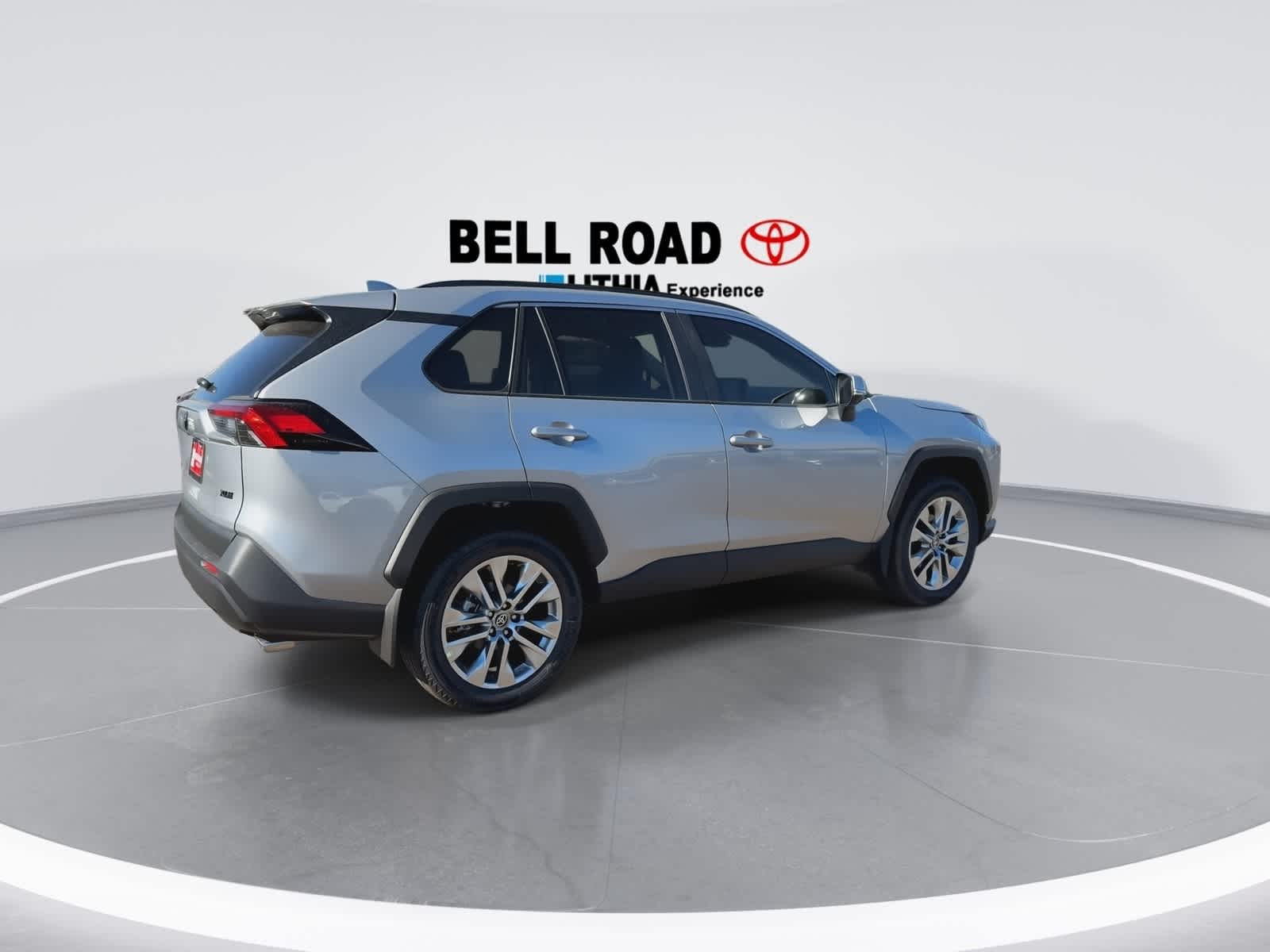 Thumbnail: 2025 Toyota RAV4 - 8