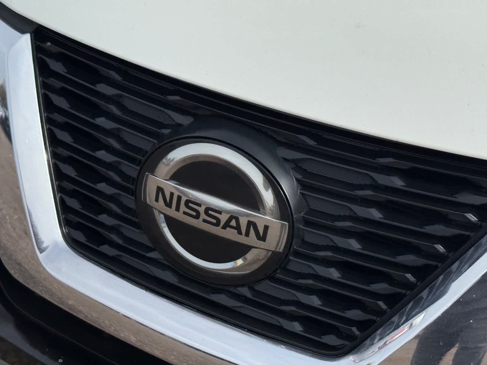 Thumbnail: 2019 Nissan Rogue - 15