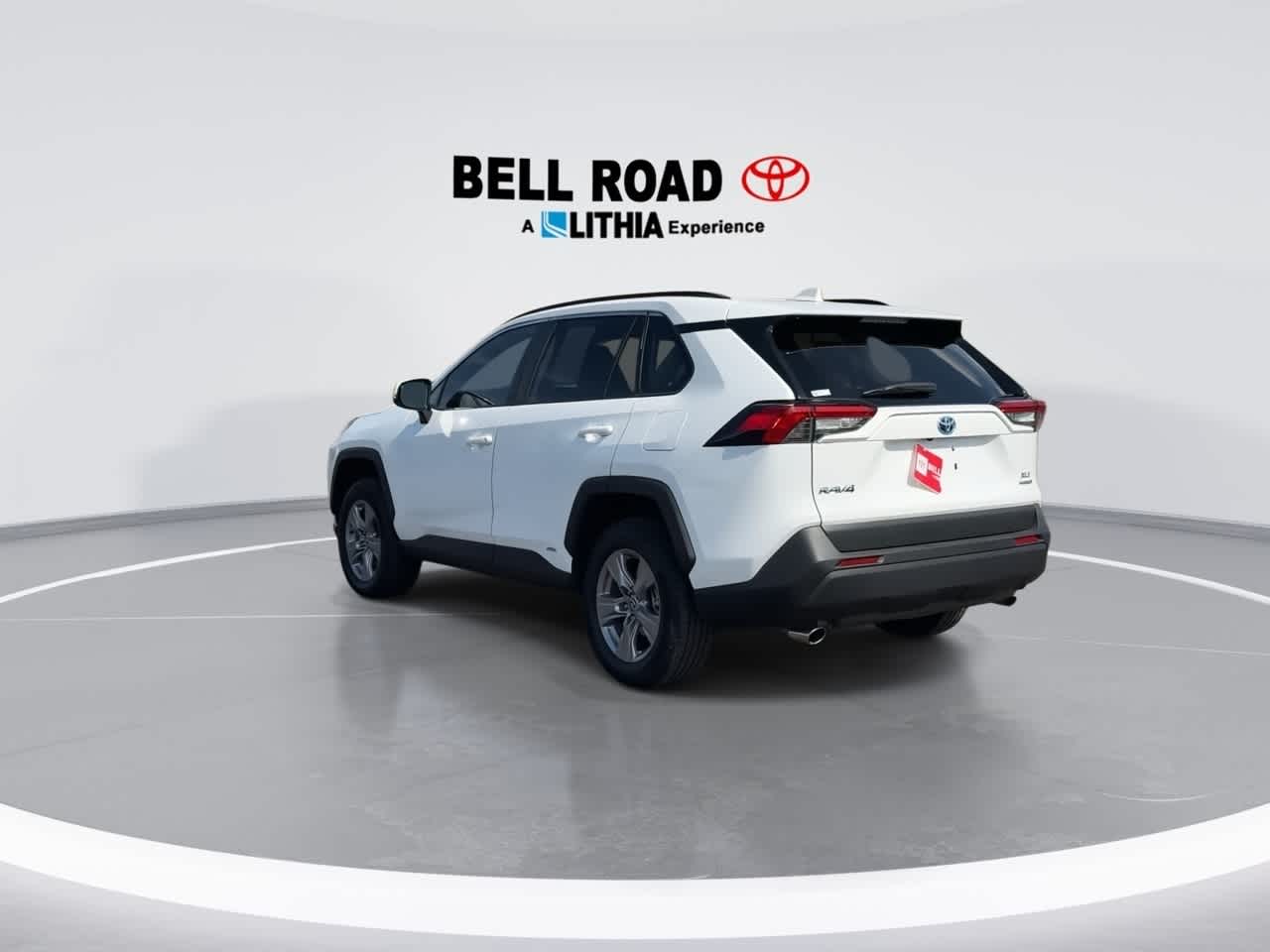 Thumbnail: 2022 Toyota RAV4 - 6