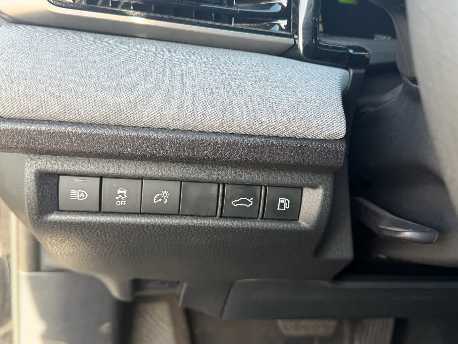 Thumbnail: 2025 Toyota Camry - 17