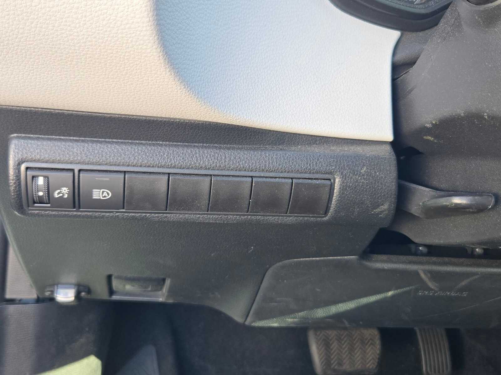 Thumbnail: 2024 Toyota Corolla - 15