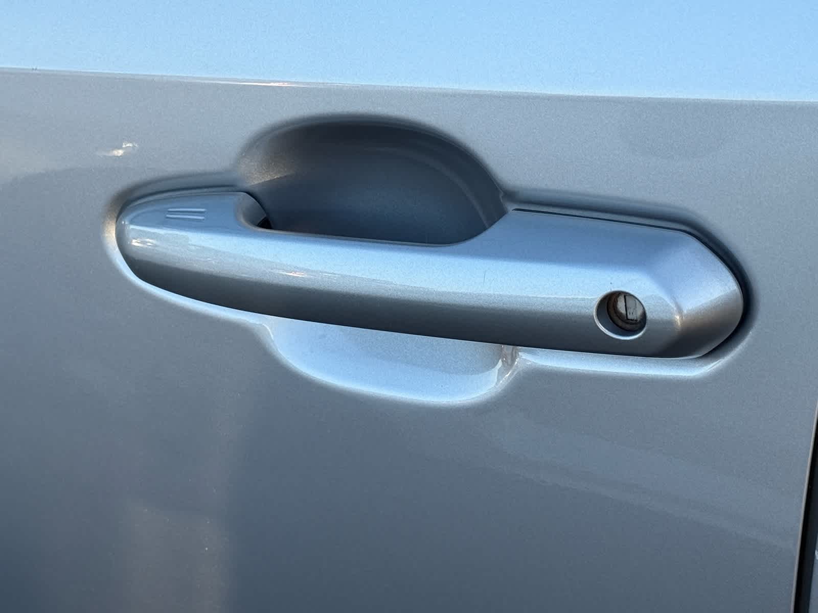 Thumbnail: 2022 Toyota RAV4 - 18